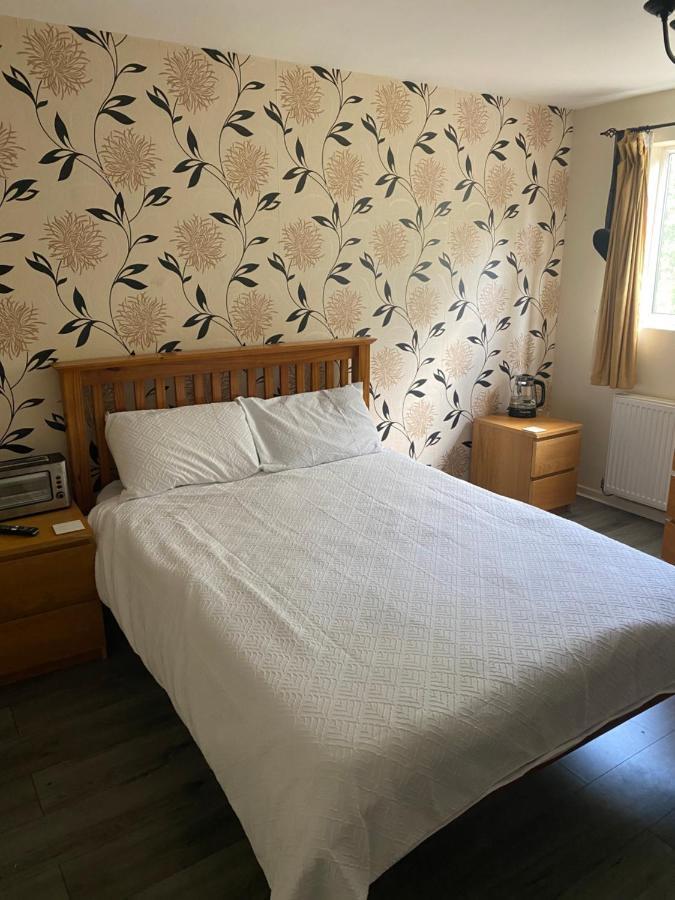 Bed and Breakfast La Mansion Веднсбери Экстерьер фото